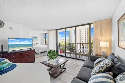 Image de Diamond Head Views | Pool + 5min to Beach