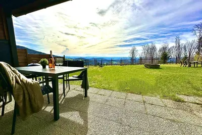 Image de Cozy Alpine-view Mountain Bungalow + Big Garden + Netflix!