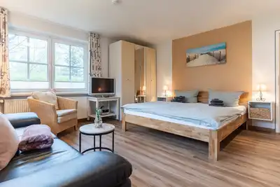 Image de Charming vacation apartment in rustic villa style near Ordingen beach