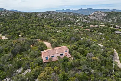Image de Villa Emersed in Nature Close to San Pantaleo and Costa Smeralda