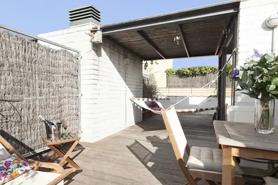 Image de City Center Attic avec terrasse privée Pour 6 personnes