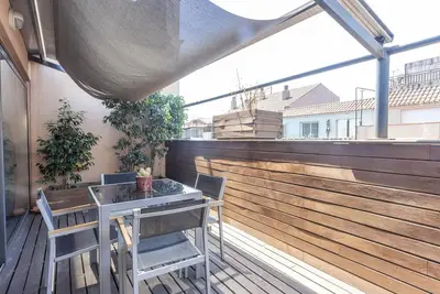 Image de Appartement mansardé Bonanova avec terrasse privée