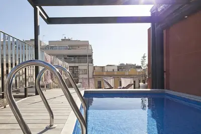 Image de Elégant appartement avec piscine commune pour 8