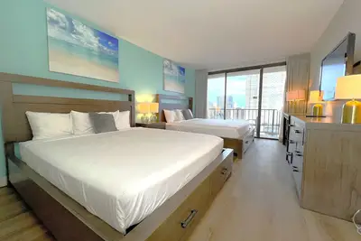 Image de Palms At Waikiki 11th Fl. Walk to Waikiki and Ala Moana from renovated condo