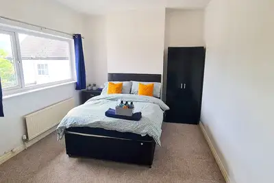 Image de Room 1 -Double Room - Wifi - 2 minute walk to Iver Station
