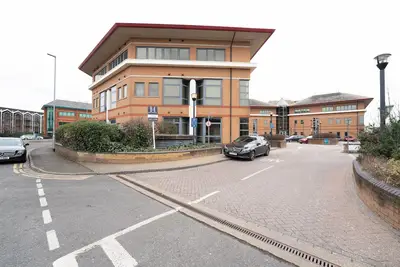 Image de Ground Floor flat - with Tv, very close transport links to Heathrow airport