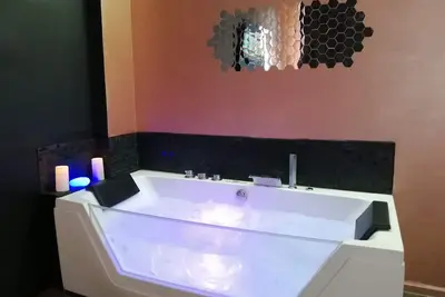 Image de Appartement Spa & Sauna privatif - Troyes Centre