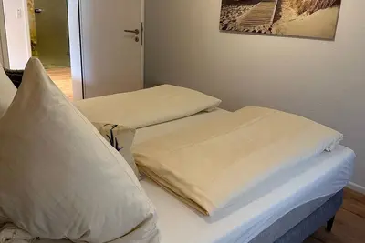 Image de Scheiss HĂĽtte Gleich Neben MĂĽlldeponie