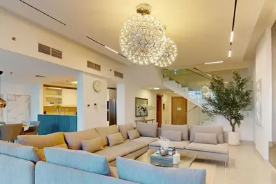Image de Continental Tower - Lush Three Bedroom