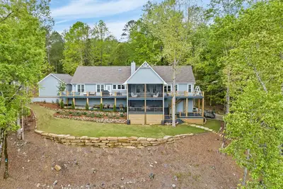 Image de Bella Lago by Big Fish Real Estate Group at Lake Martin