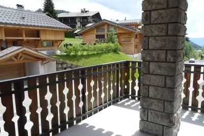 Image de Wifi, à 350m des remontées, 1er étage, vue village, balcon, parking, casier à ski, 60m², Les Gets
