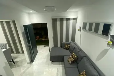 Image de Apartamento a 5 min del Aeropuerto Juan SantamarĂa. Cerca de Citymall
