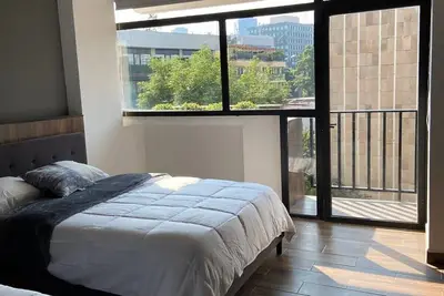 Image de Chic Apartment: 60' Tv, Workspace, Private Terrace