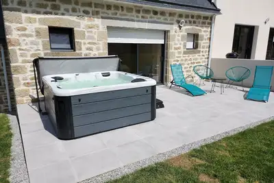 Image de Kanevedenn - Maison spacieuse avec Spa extérieur privatif à 5 minutes des plages