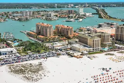 Image de Coastal Elegance: Your Clearwater Beach Escape