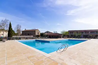 Image de Le Jouarres - Appt climatisé avec piscine partagée