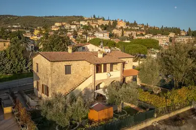 Image de Elegant retreat in a historic farmhouse near Perugia and Trasimeno Lake