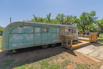 Image de Glamping in Spicewood Tx Hill Country- The Vagabond