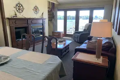 Image de Snug Harbor Inn - Suite 202 & 203