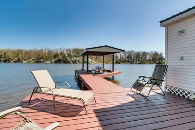Image de Waterfront Wolcott Vacation Rental w/ Deck & Views