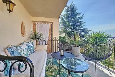 Image de Duplex Le Figuier de Saint-Cé, Jardinet, Terrasse, Vue