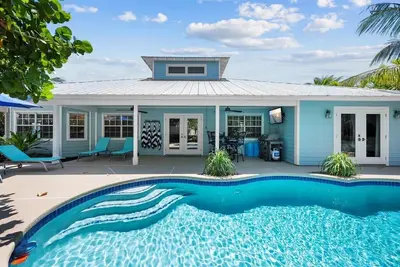 Image de Pool House 1\/2 Mile From Downtown Stuart