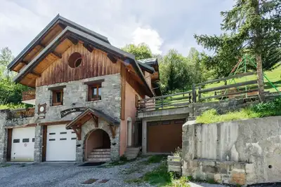 Image de Appartement 'Anémone' avec vue sur les montagnes, terrasse partagée et Wi-Fi