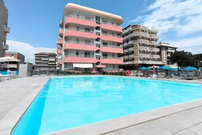 Image de Appartement de vacances avec piscine