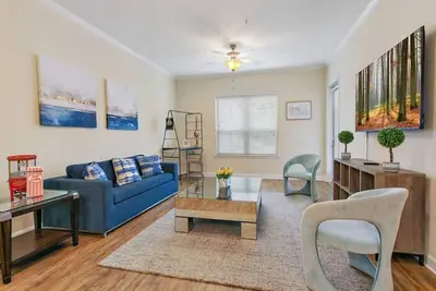 Image de Sunshine Haven: 2br w/Pool, Theater, Gym, Tennis
