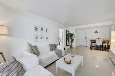 Image de Cozy Beachfront 2 Bdr Miami Beach Condo 1516