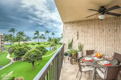 Image de Maui Sunset #A-508 Oceanfront Property, Ocean View, Full A/C