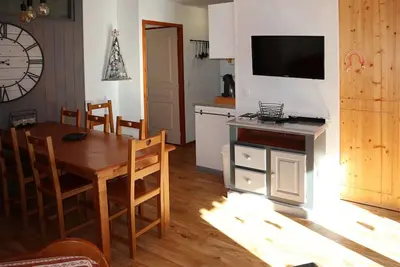Image de Les Orres 1800 - Grand appart 3 pièces, 8 pers, piscine chauffée, sauna