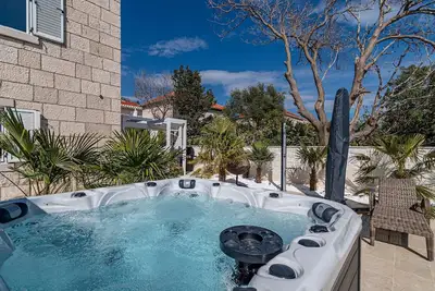 Image de Maison de vacances Orebić pour 1 - 4 personnes avec 2 chambres à coucher - Maison mitoyenne