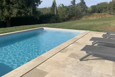 Image de Jolie maison en Dordogne avec Piscine 8/4 et terrain de 4500m privative.