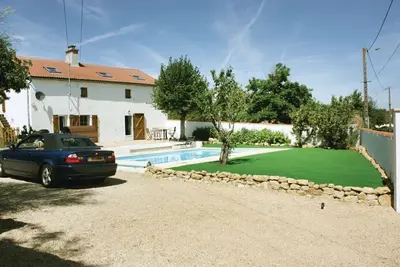 Image de Spacious holiday home with heated swimming pool and outside space.