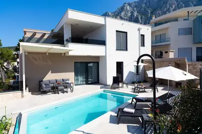 Image de Maison de vacances Makarska pour 1 - 6 personnes avec 3 chambres à coucher - Maison de vacances