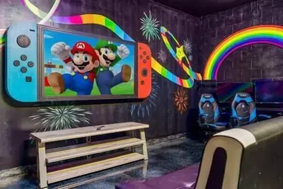 Image de Lakefront 8br Resort Home Near Disney - The Super Mario Mansion