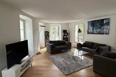 Image de Comme une maison. Agréable Duplex avec chambres climatisées, tout équipé!