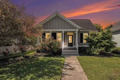 Image de Cozy Retreat ~ Near Dt + Pet Friendly