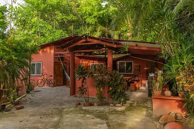 Image de 2 for1 Cabins in Puerto Viejo, Costa Rica. Local Caribbean Authentic Property