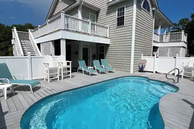 Image de 2nd Row, Private Pool and Jacuzzi!