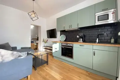 Image de Gemütliche Wohnung für Zwei Nahe dem Viertel und Zentrum, ca 15 Min