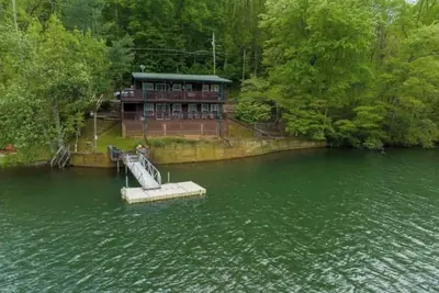 Image de The Buffalo Lake House-Lake Front-Fire Pit-Kayaks-Private Dock