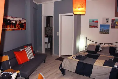 Image de Incroyable Studio à Côté du Centre à seulement 10 minutes à pied