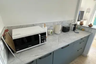 Image de Appartement Indépendant Dans Villa Avec Piscine à 7 Minutes à Pied de la Plage