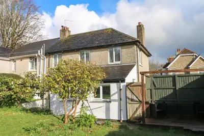 Camellia, family friendly, country holiday cottage in Penzance