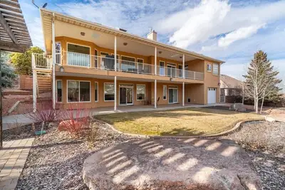 Image de 8Guests, 4br/3. 5ba, Scenic Views & Close to Downtown