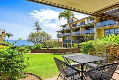 Image de Paradise Found! Chic & Modern South Shore Condo w/ Ocean Views, Walk to Beach