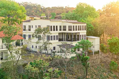 Image de Breathtaking Mountain Views in La Union, El Salvador. Escape to serenity