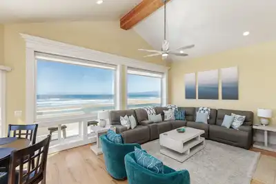 Image de Ocean Dreams! Beach Front Home 4 bed/6 bath Sleeps 10